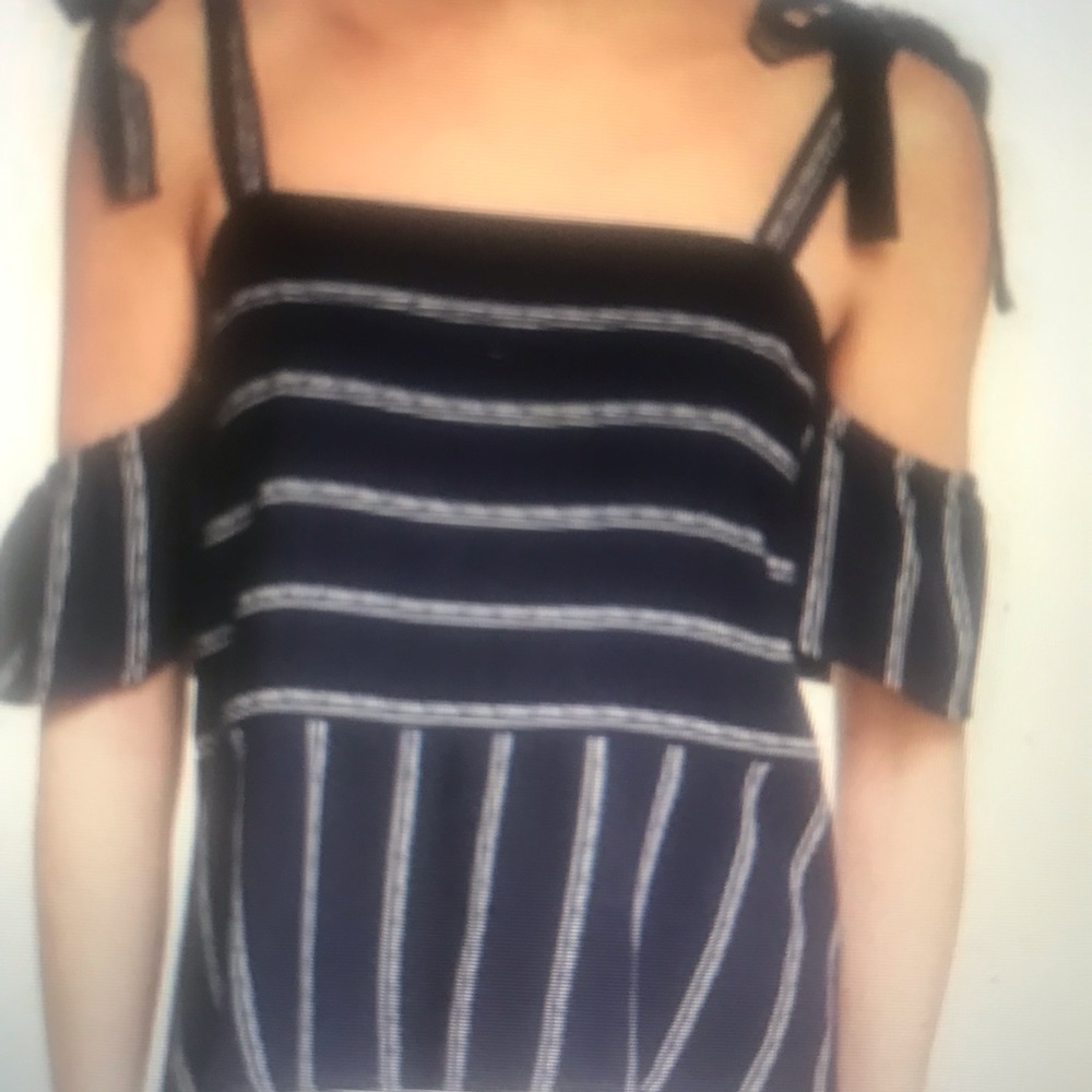 Splendid off the shoulder top - Picture 1 of 3